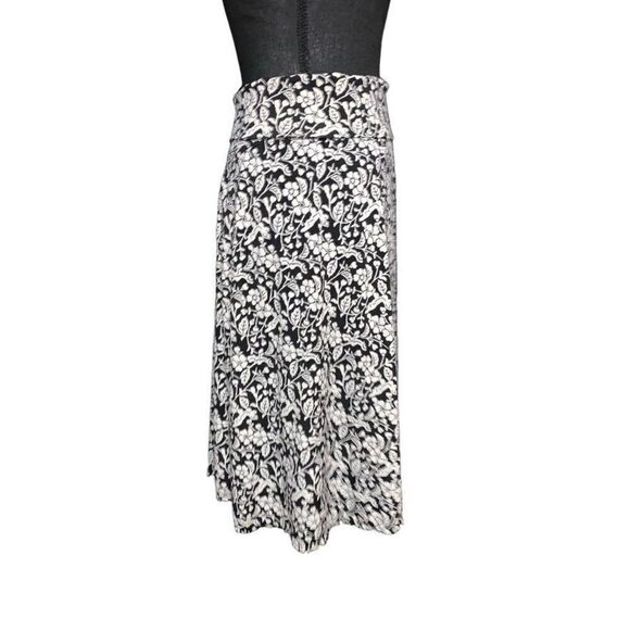 Max Sudio Floral Skirt - Picture 2 of 5